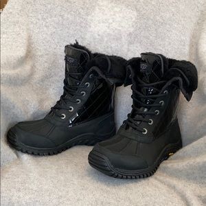 UGG Adirondack Boots, Size 6